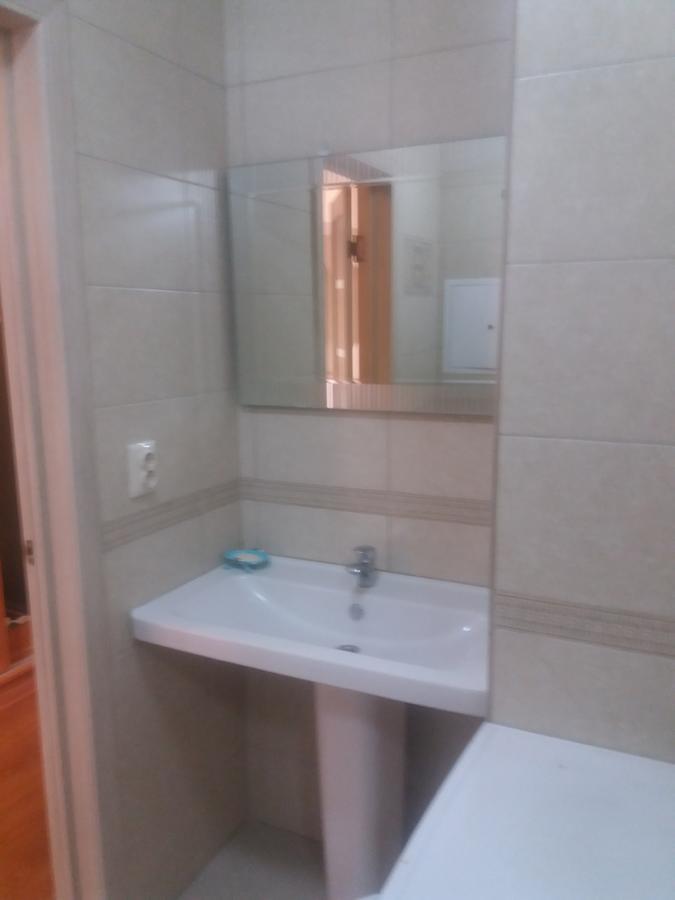 Flat Apartment *