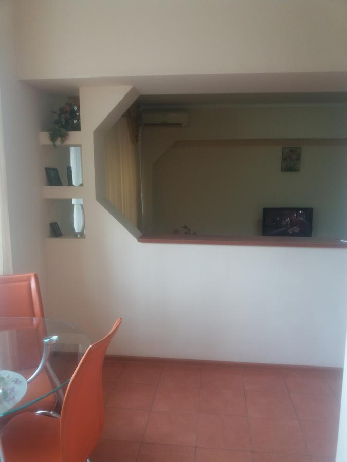 Flat Apartment *